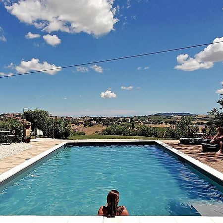 Bed And Breakfast La Vecchia Scuola Montefano Exterior photo