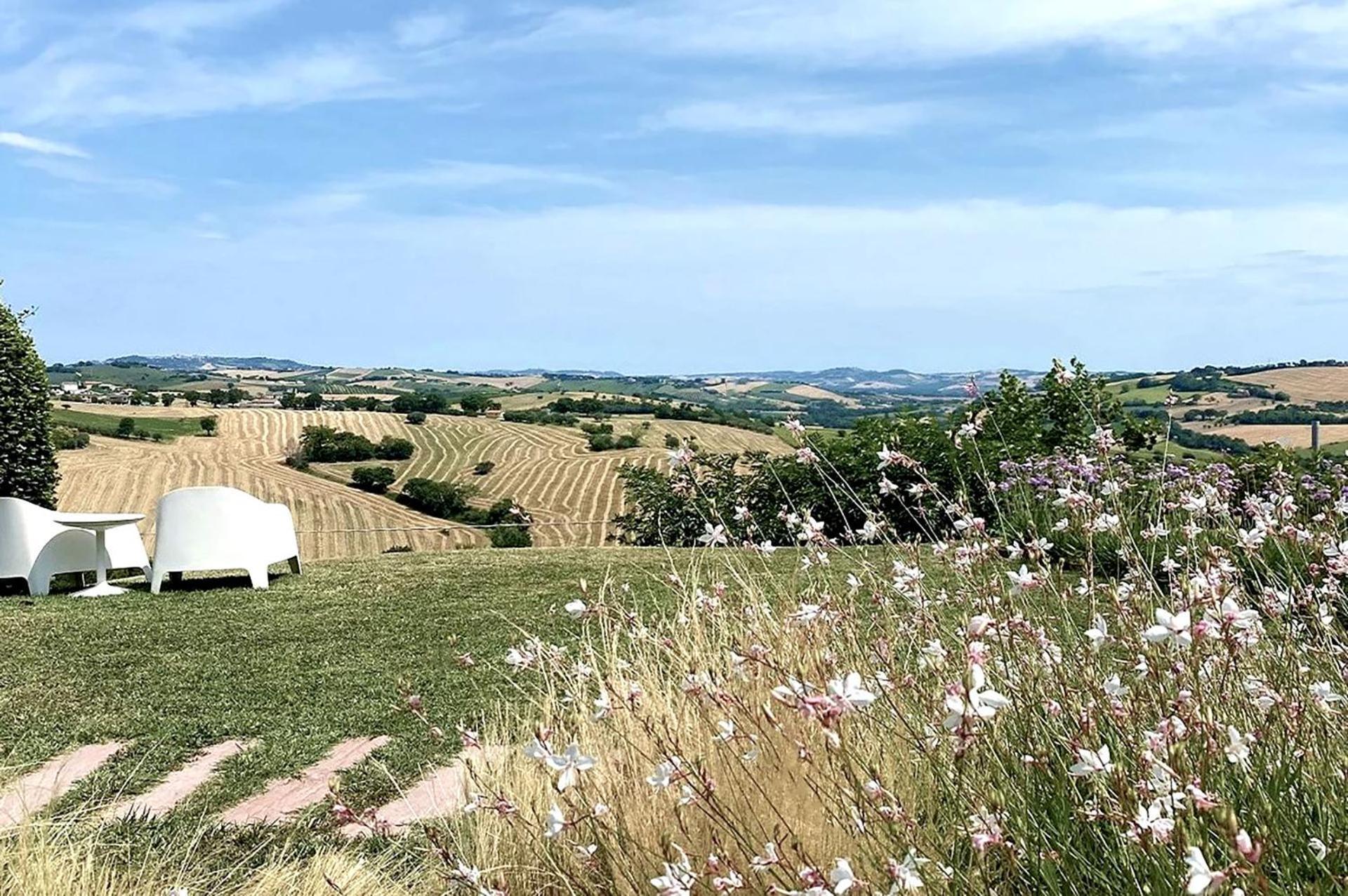 Bed And Breakfast La Vecchia Scuola Montefano Exterior photo